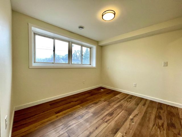 6166 Upper 51st Street N, Oakdale, MN 55128