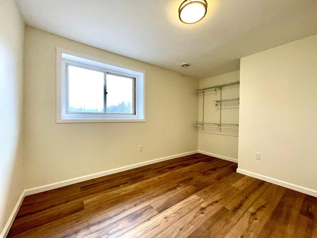 6166 Upper 51st Street N, Oakdale, MN 55128