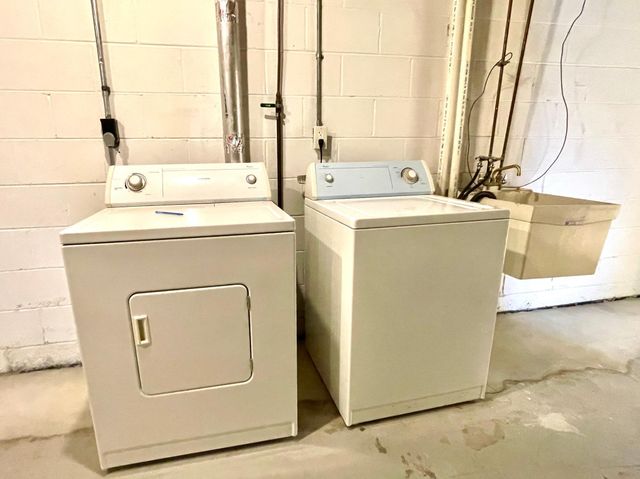 6166 Upper 51st Street N, Oakdale, MN 55128