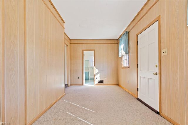 330 Kemp LN, Chesapeake, VA 23325