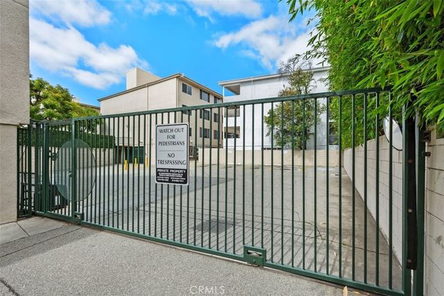 4501 Cedros Avenue 338, Sherman Oaks, CA 91403