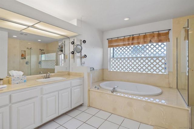 5111 WINDSOR DR, San Diego, CA 92109