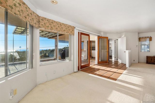 5111 WINDSOR DR, San Diego, CA 92109