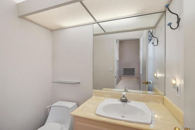 5111 WINDSOR DR, San Diego, CA 92109