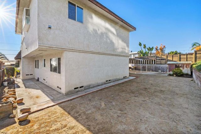 5111 WINDSOR DR, San Diego, CA 92109