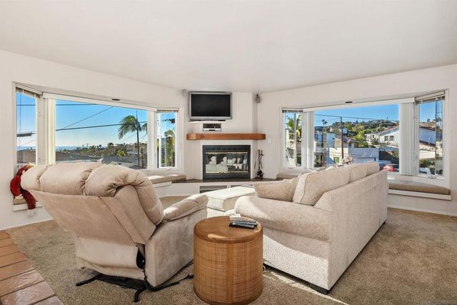 5111 WINDSOR DR, San Diego, CA 92109