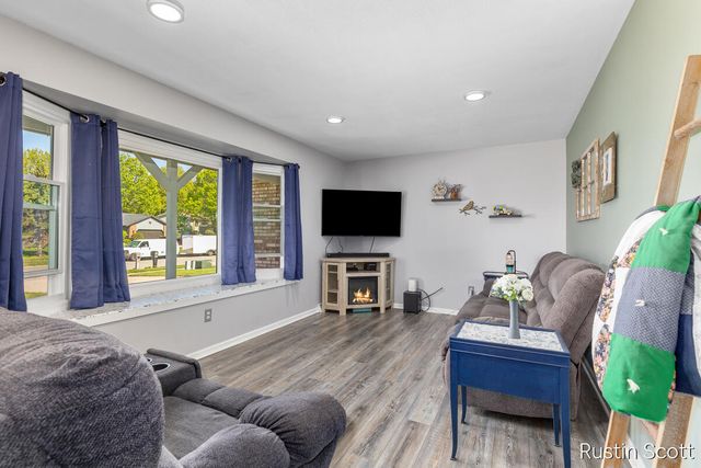 4676 Meleana Court SW, Wyoming, MI 49519