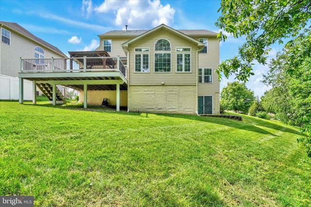 3553 HARDWOOD TER, Spring Grove, PA 17362
