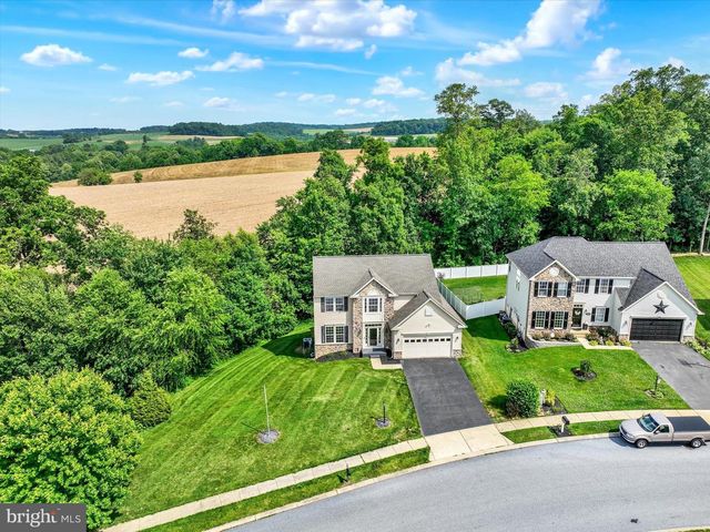 3553 HARDWOOD TER, Spring Grove, PA 17362