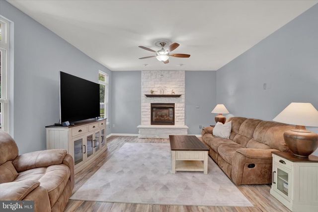 3553 HARDWOOD TER, Spring Grove, PA 17362
