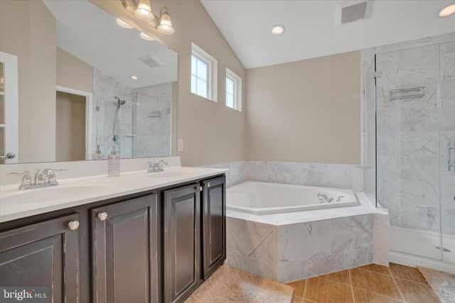 3553 HARDWOOD TER, Spring Grove, PA 17362