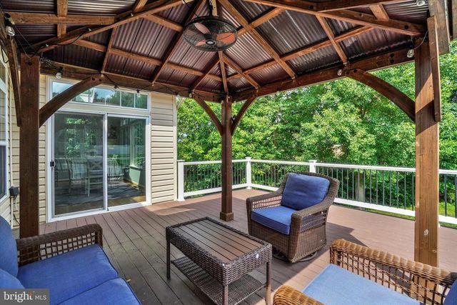 3553 HARDWOOD TER, Spring Grove, PA 17362