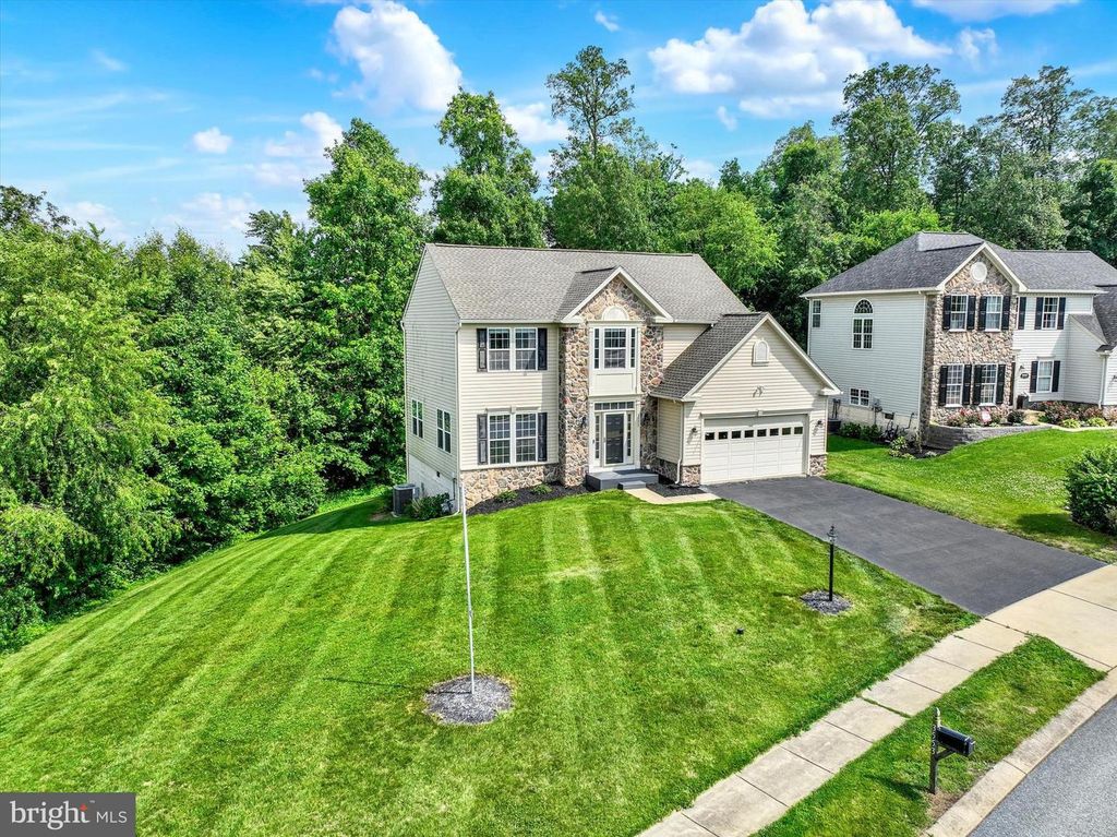 3553 HARDWOOD TER, Spring Grove, PA 17362