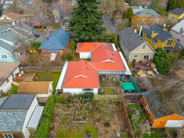 3272 Se SALMON St, Portland, OR 97214