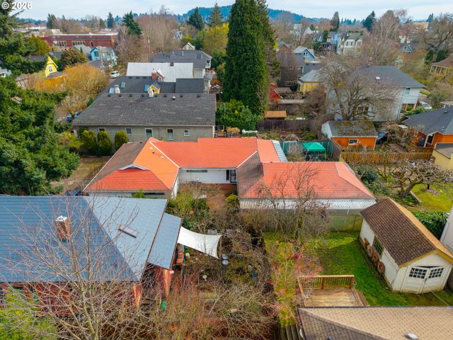 3272 Se SALMON St, Portland, OR 97214