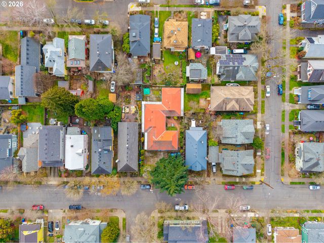 3272 Se SALMON St, Portland, OR 97214