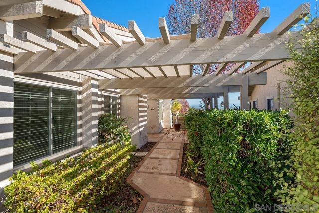 6393 Cardeno Dr., La Jolla, CA 92037