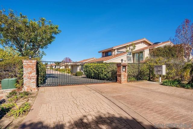 6393 Cardeno Dr., La Jolla, CA 92037