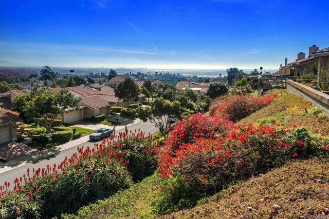 6393 Cardeno Dr., La Jolla, CA 92037
