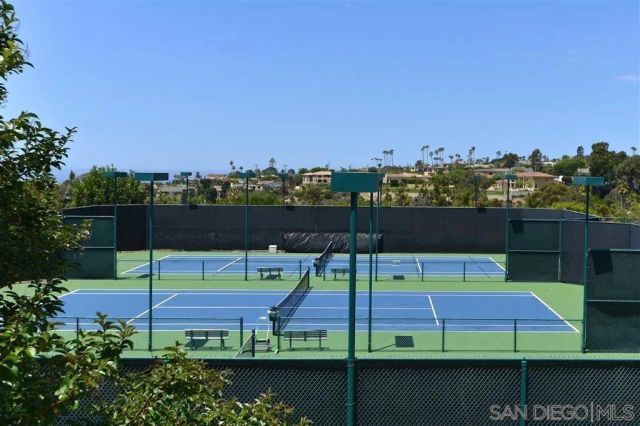 6393 Cardeno Dr., La Jolla, CA 92037