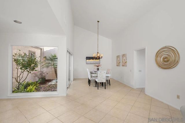 6393 Cardeno Dr., La Jolla, CA 92037