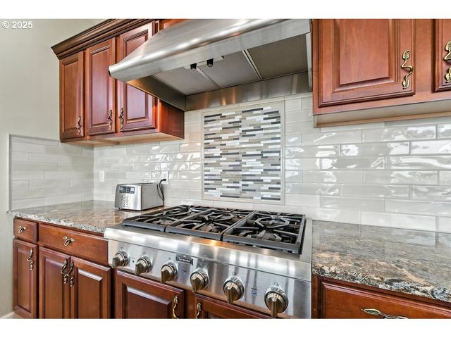 442 VARSITY Rd, Kalama, WA 98625