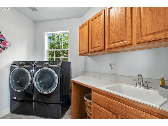 442 VARSITY Rd, Kalama, WA 98625