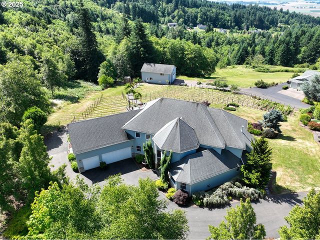 442 VARSITY Rd, Kalama, WA 98625