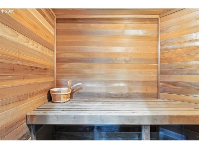 442 VARSITY Rd, Kalama, WA 98625
