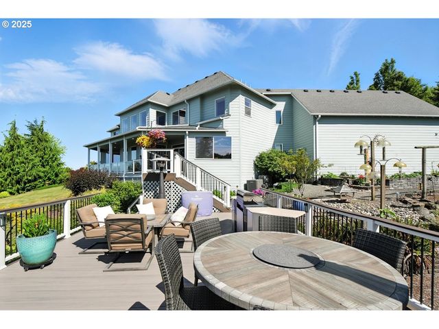442 VARSITY Rd, Kalama, WA 98625