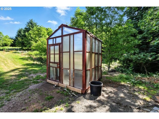 442 VARSITY Rd, Kalama, WA 98625