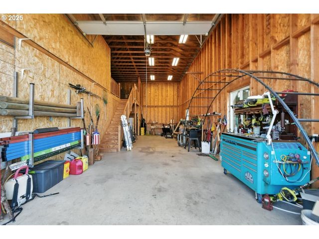 442 VARSITY Rd, Kalama, WA 98625