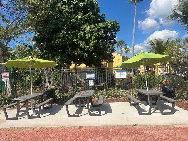 2835 Winkler AVE 209, Fort Myers, FL 33916