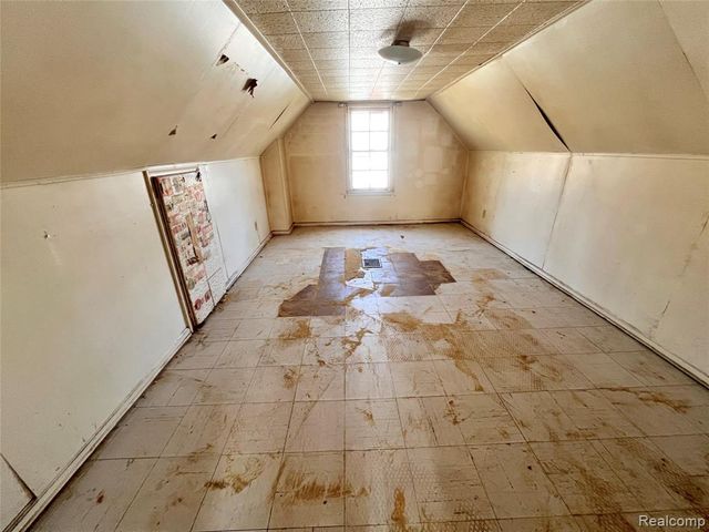 2690 Ellwood Avenue, Berkley, MI 48072