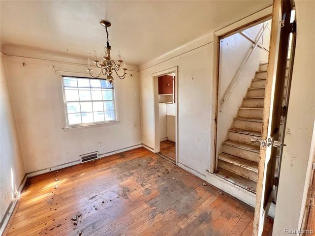 2690 Ellwood Avenue, Berkley, MI 48072