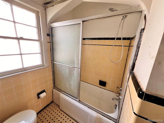 2690 Ellwood Avenue, Berkley, MI 48072