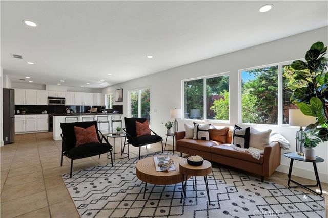 5137 Mendip, Oceanside, CA 92057