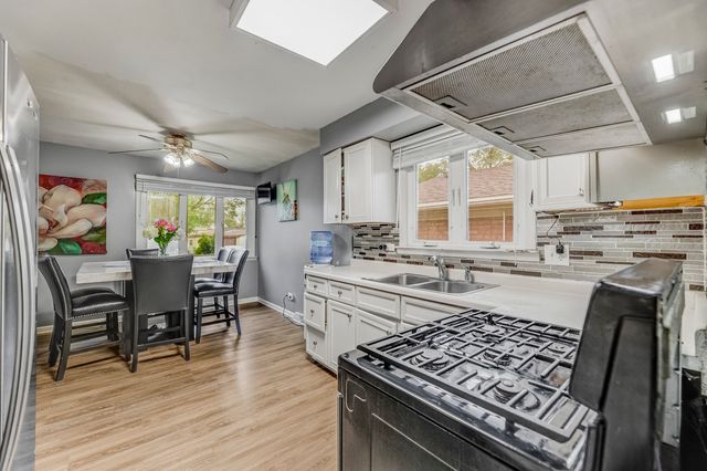 2816 E 127th Street, Chicago, IL 60633