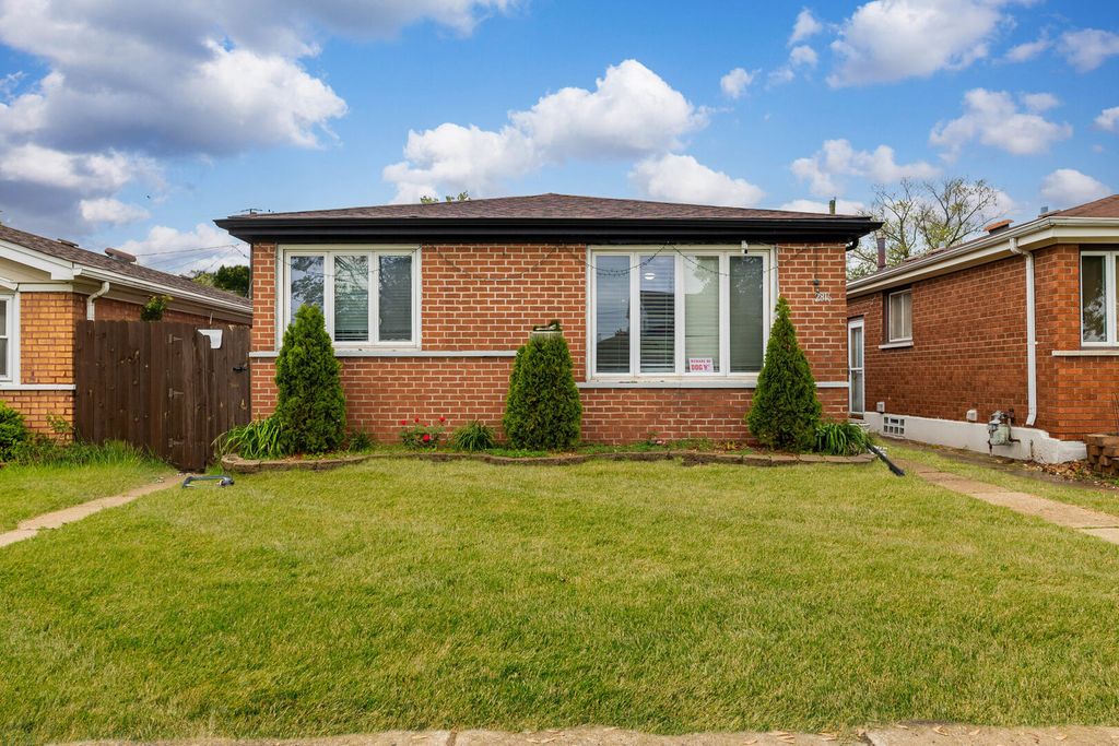 2816 E 127th Street, Chicago, IL 60633