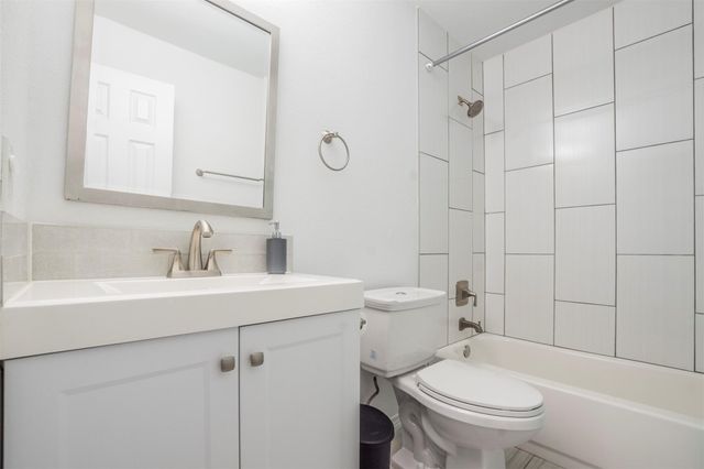 7007 West Gate BLVD, Austin, TX 78745