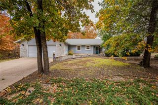 2 Newburgh Drive, Bella Vista, AR 72715