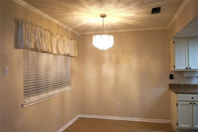 718 Silverpines Road, Houston, TX 77062