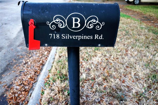 718 Silverpines Road, Houston, TX 77062
