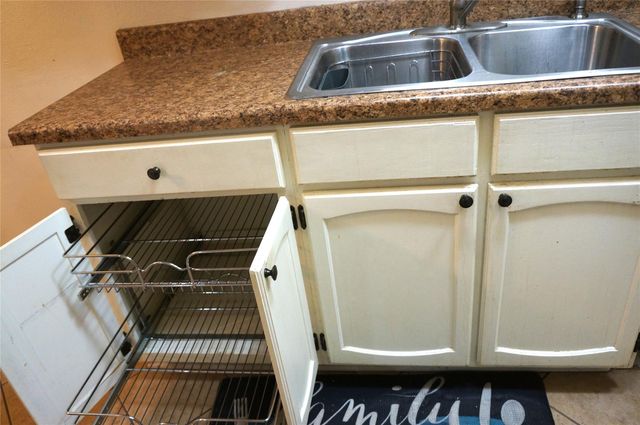 718 Silverpines Road, Houston, TX 77062