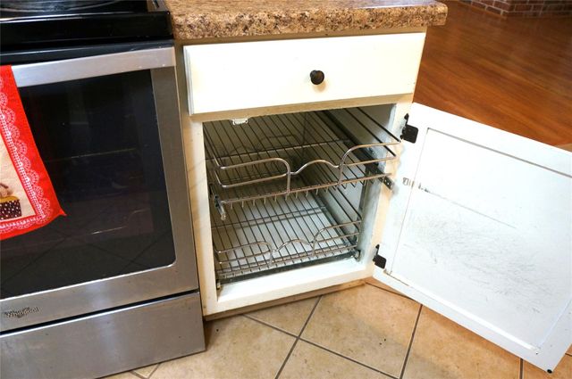 718 Silverpines Road, Houston, TX 77062