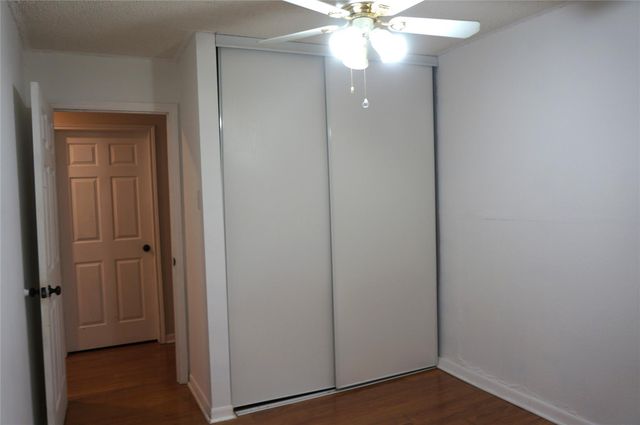 718 Silverpines Road, Houston, TX 77062