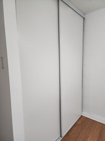 718 Silverpines Road, Houston, TX 77062