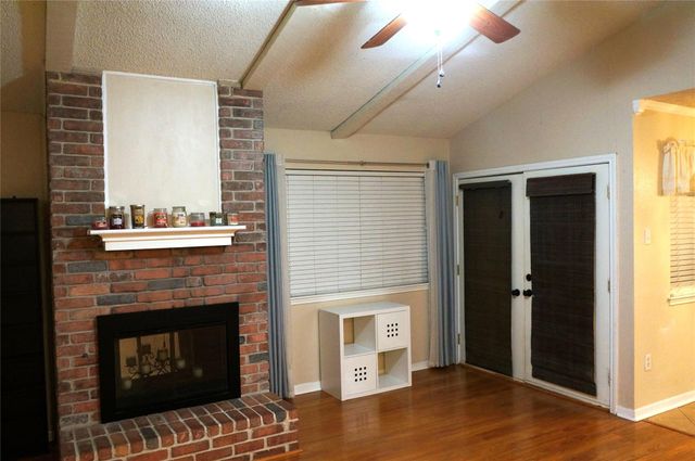 718 Silverpines Road, Houston, TX 77062