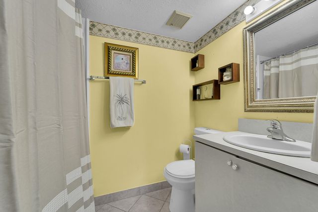 3909 N Ocean Boulevard 301, Fort Lauderdale, FL 33308