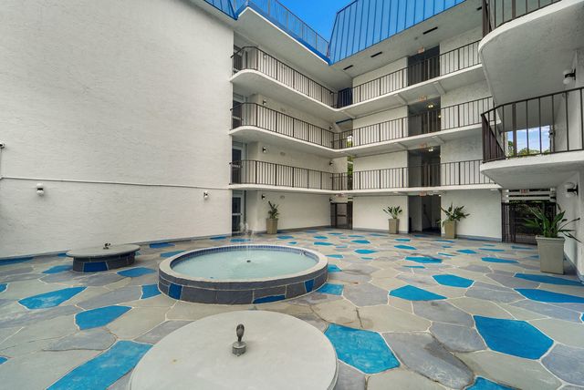 3909 N Ocean Boulevard 301, Fort Lauderdale, FL 33308